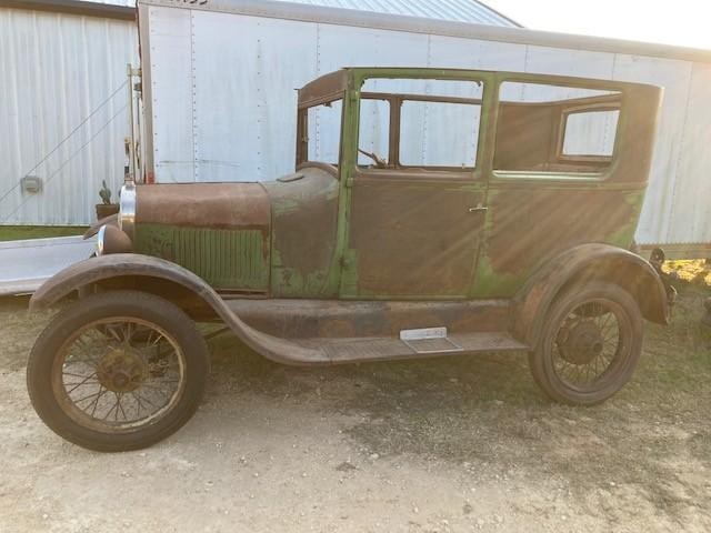 Ford T Vehicle Full-screen Gallery Image 09