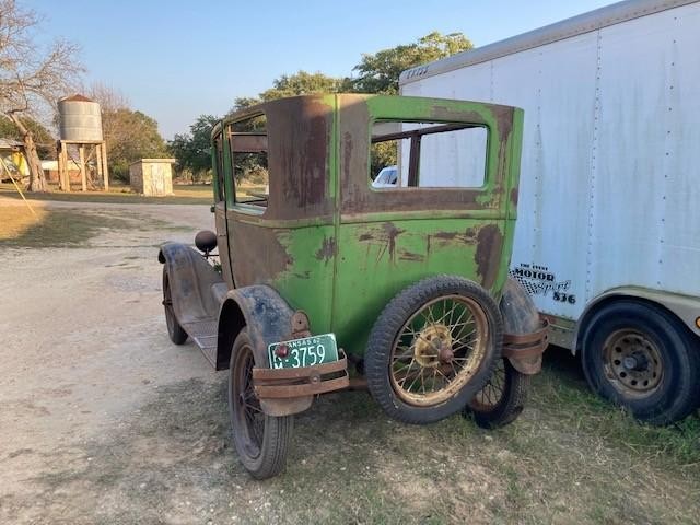 Ford T Vehicle Full-screen Gallery Image 10