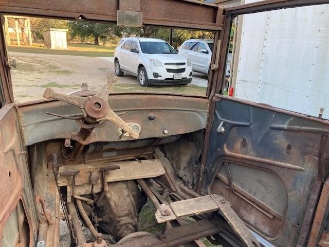 Ford T Vehicle Full-screen Gallery Image 11