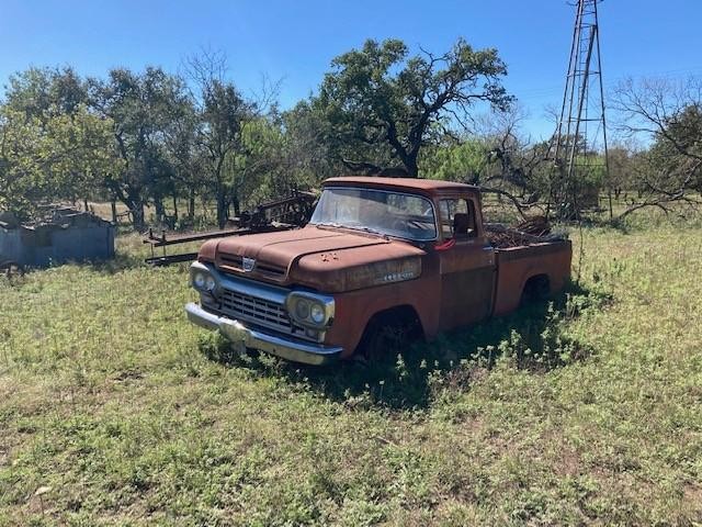 Ford F-100 Vehicle Full-screen Gallery Image 04