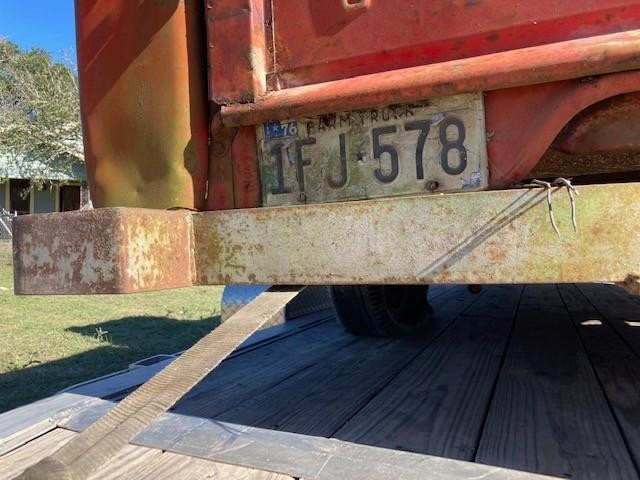 Ford F-100 Vehicle Full-screen Gallery Image 11