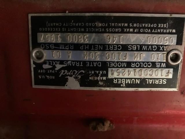 Ford F-100 Vehicle Full-screen Gallery Image 14