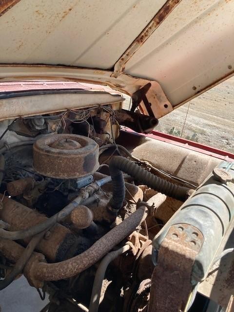 Ford F-100 Vehicle Full-screen Gallery Image 15