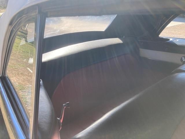 Ford Sunliner Vehicle Full-screen Gallery Image 06