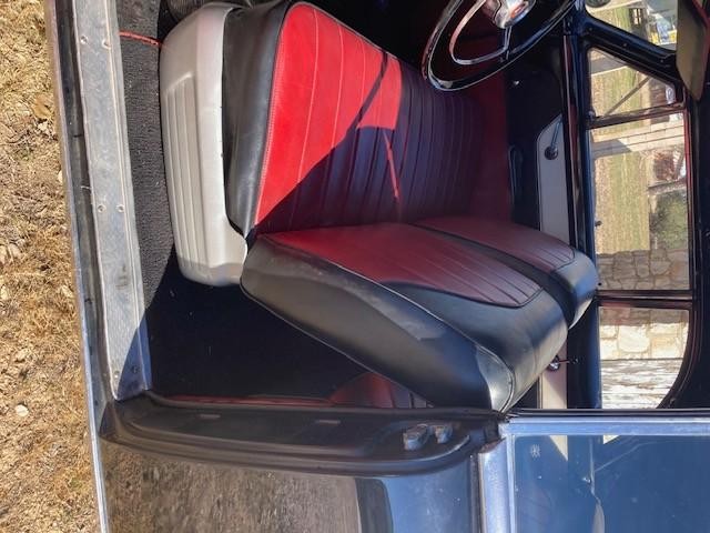 Ford Sunliner Vehicle Full-screen Gallery Image 09