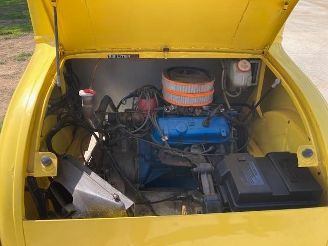 Ford  Vehicle Full-screen Gallery Image 10