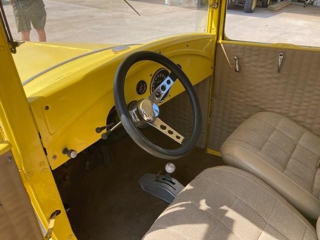 Ford  Vehicle Full-screen Gallery Image 13