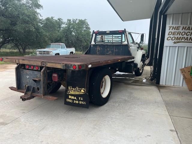 Ford Super Duty F-750 Vehicle Full-screen Gallery Image 05