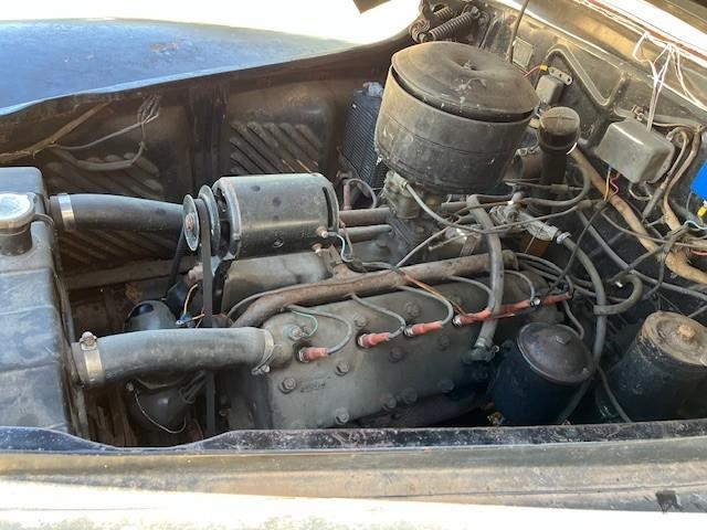 Lincoln  Vehicle Full-screen Gallery Image 02