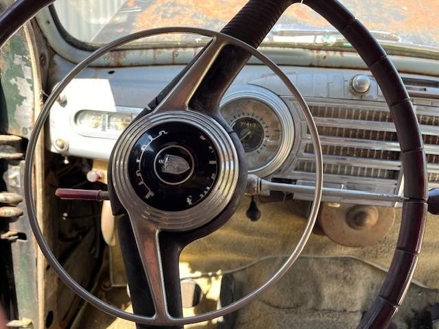 Lincoln  Vehicle Full-screen Gallery Image 04