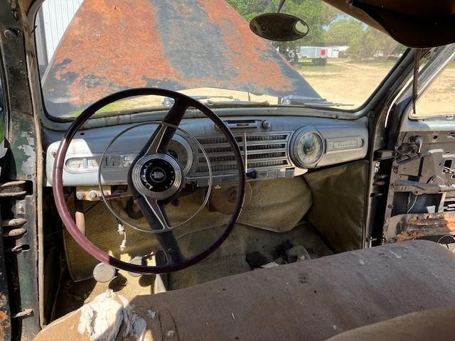 Lincoln  Vehicle Full-screen Gallery Image 05