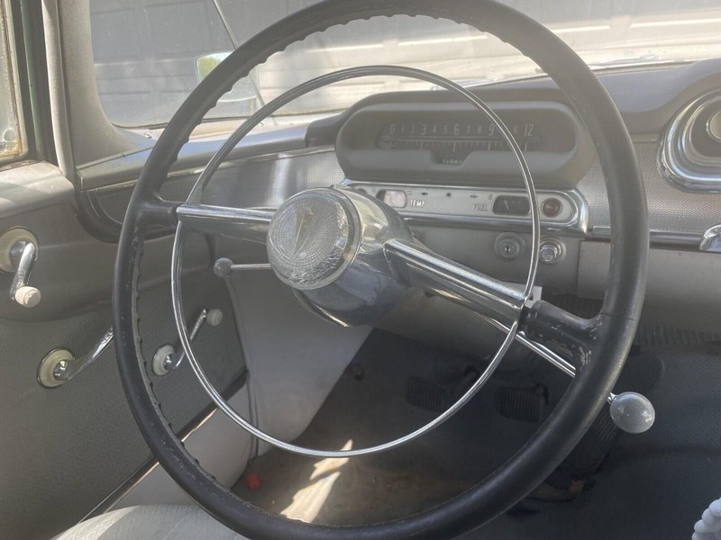 AMC   Vehicle Full-screen Gallery Image 12