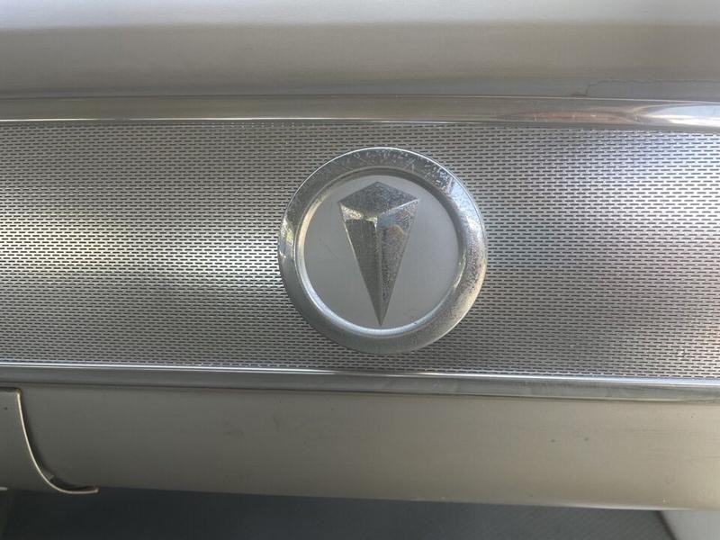 AMC   Vehicle Full-screen Gallery Image 13