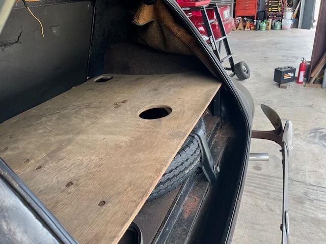 Pontiac   Vehicle Full-screen Gallery Image 06