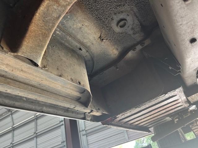 Ford  Vehicle Full-screen Gallery Image 05