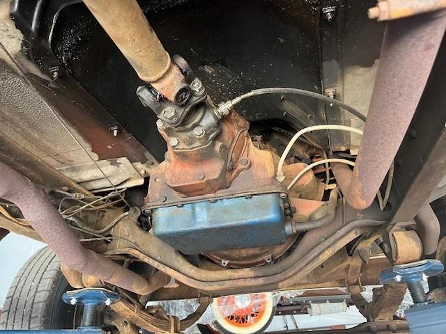 Ford  Vehicle Full-screen Gallery Image 14