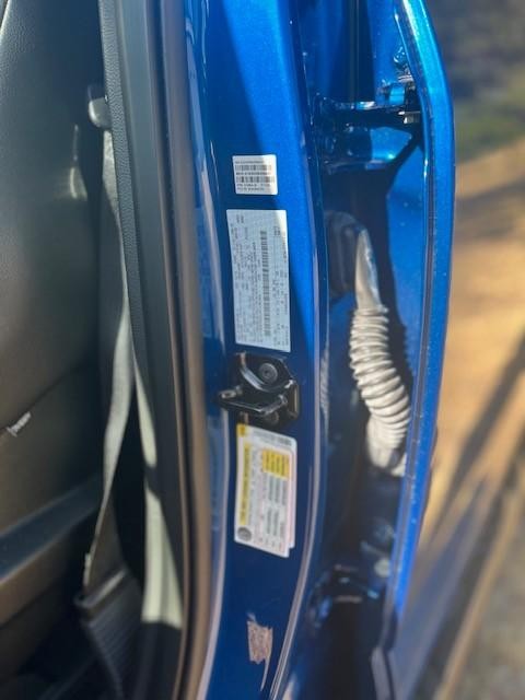 Ford F-150 Vehicle Full-screen Gallery Image 19