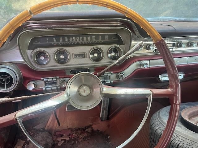 Pontiac Ventura Vehicle Full-screen Gallery Image 02