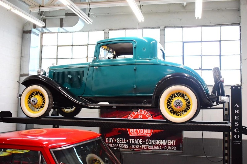 Plymouth Other Vehicle Full-screen Gallery Image 02