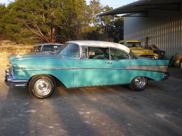 Chevrolet Belair 2DHT Sport Coupe Vehicle Full-screen Gallery Image 24