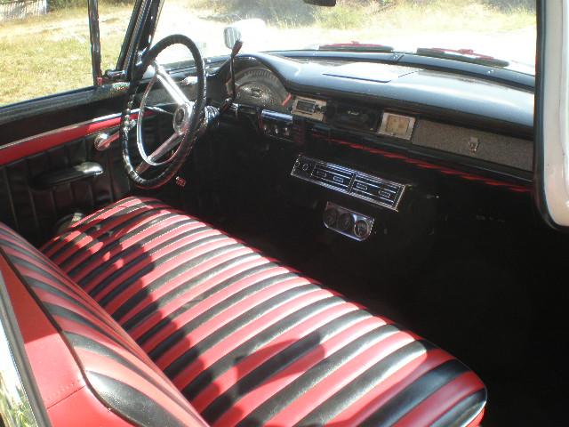 Ford Fairlane Vehicle Full-screen Gallery Image 11