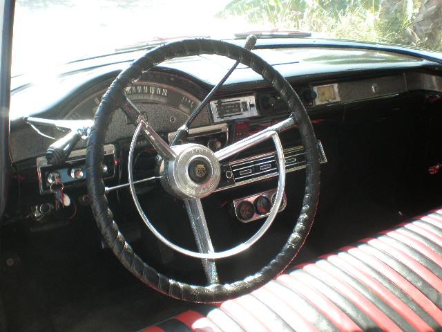 Ford Fairlane Vehicle Full-screen Gallery Image 14