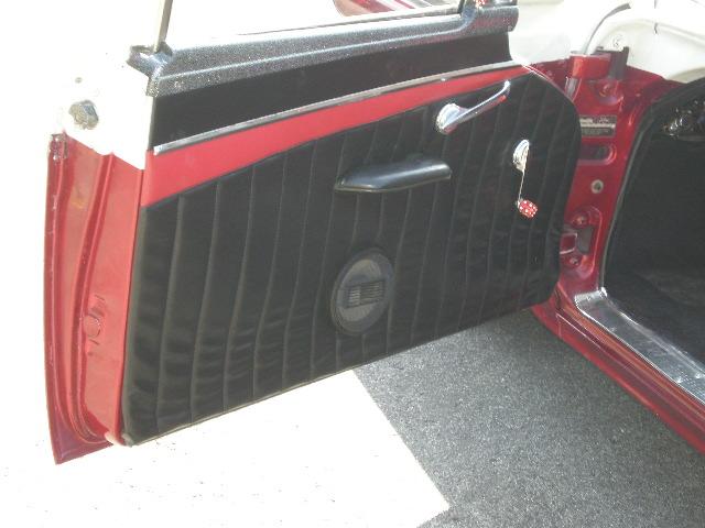 Ford Fairlane Vehicle Full-screen Gallery Image 17