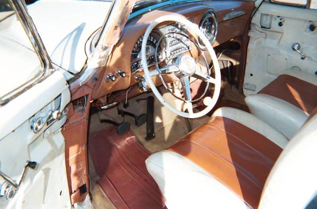 Pontiac Catalina Vehicle Full-screen Gallery Image 05