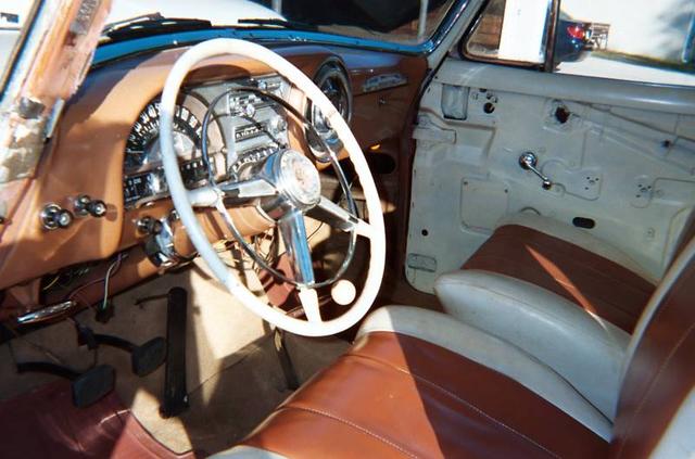 Pontiac Catalina Vehicle Full-screen Gallery Image 07