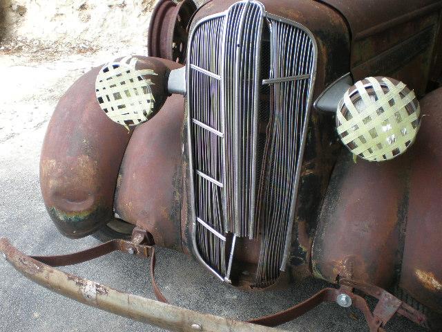 Dodge Half Ton Short Bed Pickup Truck Vehicle Full-screen Gallery Image 10