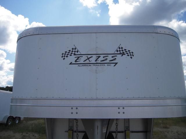 Exiss Featherlite 840 Motorsport Vehicle Full-screen Gallery Image 02