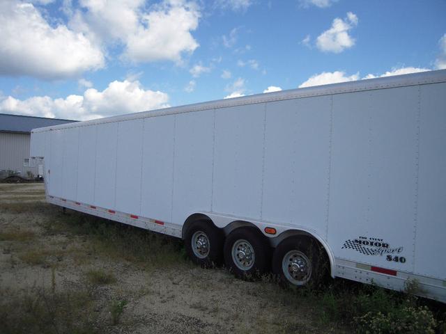 Exiss Featherlite 840 Motorsport Vehicle Full-screen Gallery Image 05