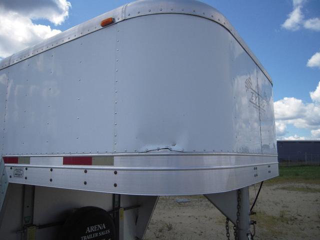 Exiss Featherlite 840 Motorsport Vehicle Full-screen Gallery Image 08