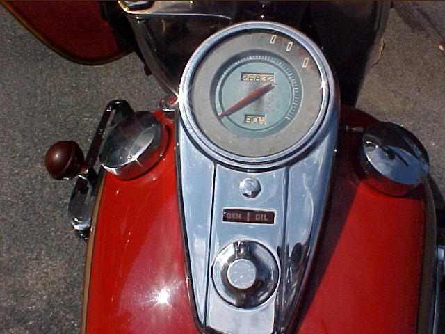 Harley-Davidson FL Hydra Glide Vehicle Full-screen Gallery Image 07