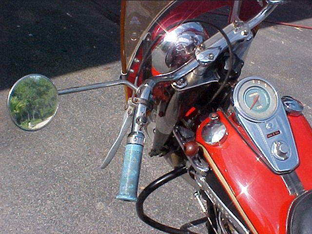 Harley-Davidson FL Hydra Glide Vehicle Full-screen Gallery Image 09