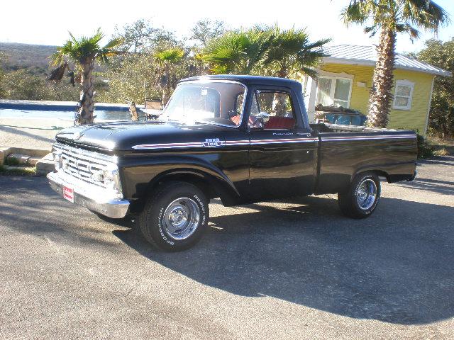 Ford F-100 Vehicle Full-screen Gallery Image 02