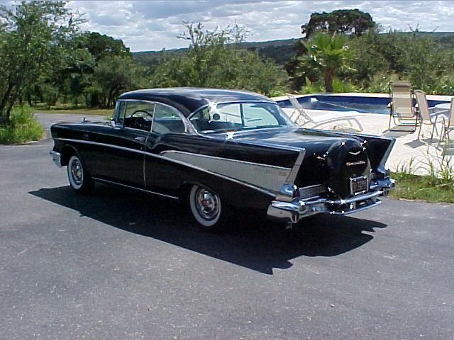 Chevrolet 2DHT Sport Coupe Vehicle Full-screen Gallery Image 03