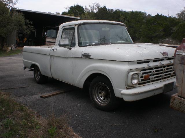 Ford F-100 Vehicle Full-screen Gallery Image 02
