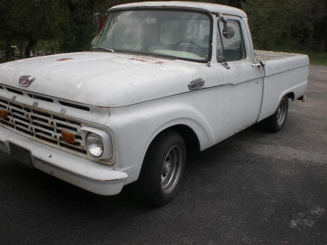 Ford F-100 Vehicle Full-screen Gallery Image 03
