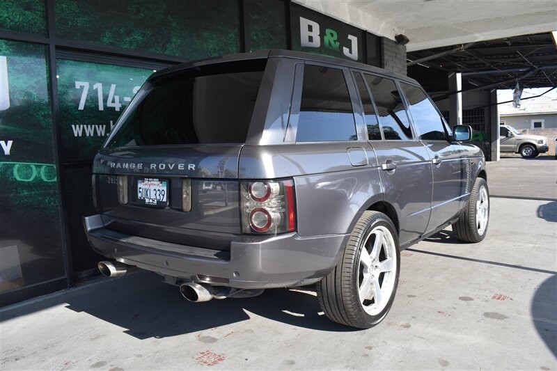 Land Rover Range Rover Vehicle Full-screen Gallery Image 06