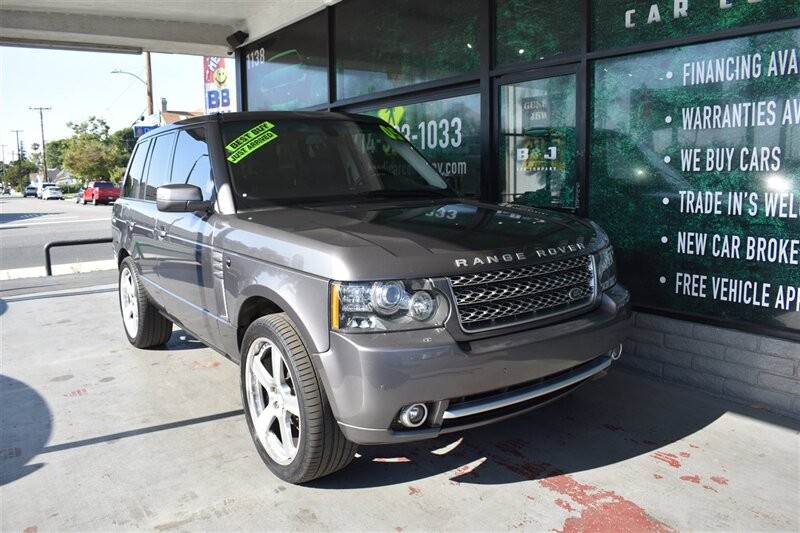 Land Rover Range Rover Vehicle Full-screen Gallery Image 11