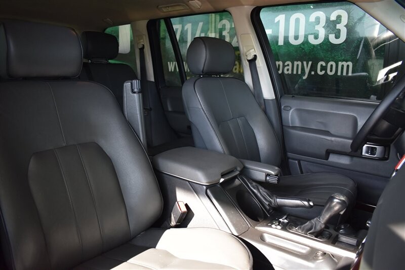 Land Rover Range Rover Vehicle Full-screen Gallery Image 37