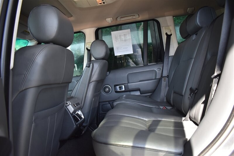 Land Rover Range Rover Vehicle Full-screen Gallery Image 41