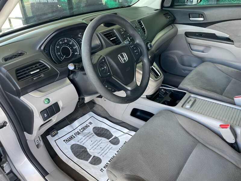 Honda CR-V Vehicle Full-screen Gallery Image 18