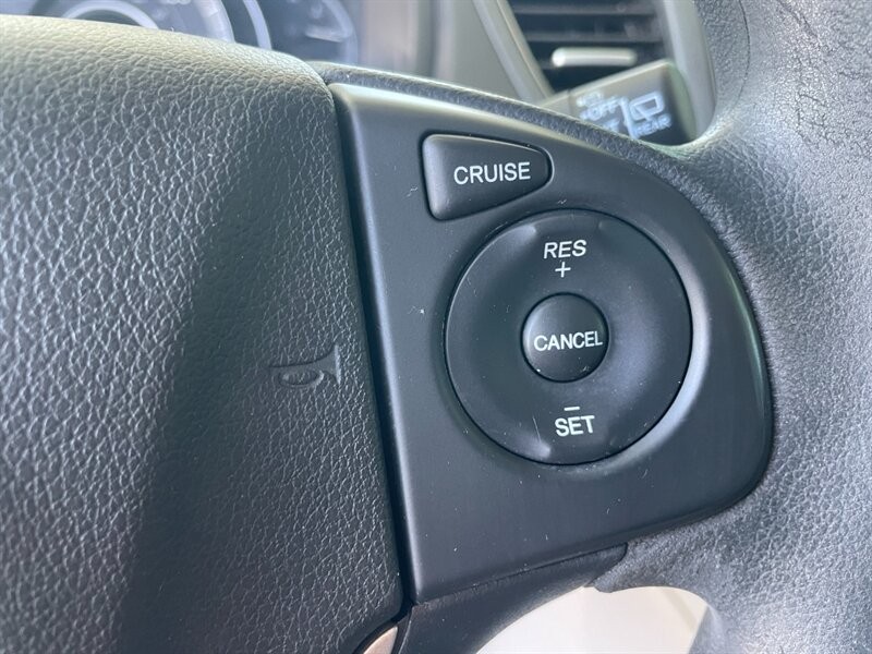 Honda CR-V Vehicle Full-screen Gallery Image 25