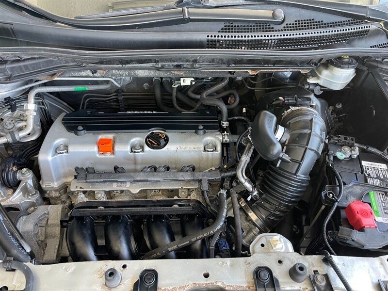 Honda CR-V Vehicle Full-screen Gallery Image 36