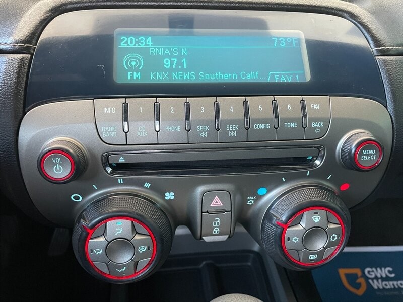 Chevrolet Camaro Vehicle Full-screen Gallery Image 28