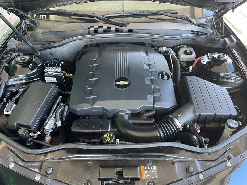 Chevrolet Camaro Vehicle Full-screen Gallery Image 31