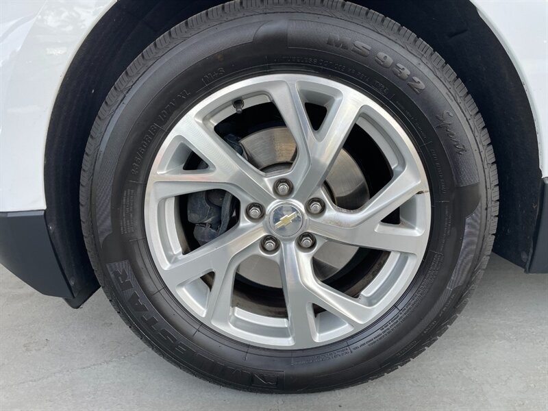 Chevrolet Equinox Vehicle Full-screen Gallery Image 37