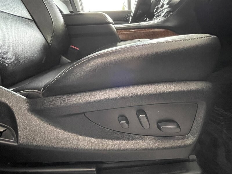 Chevrolet Suburban Vehicle Full-screen Gallery Image 33